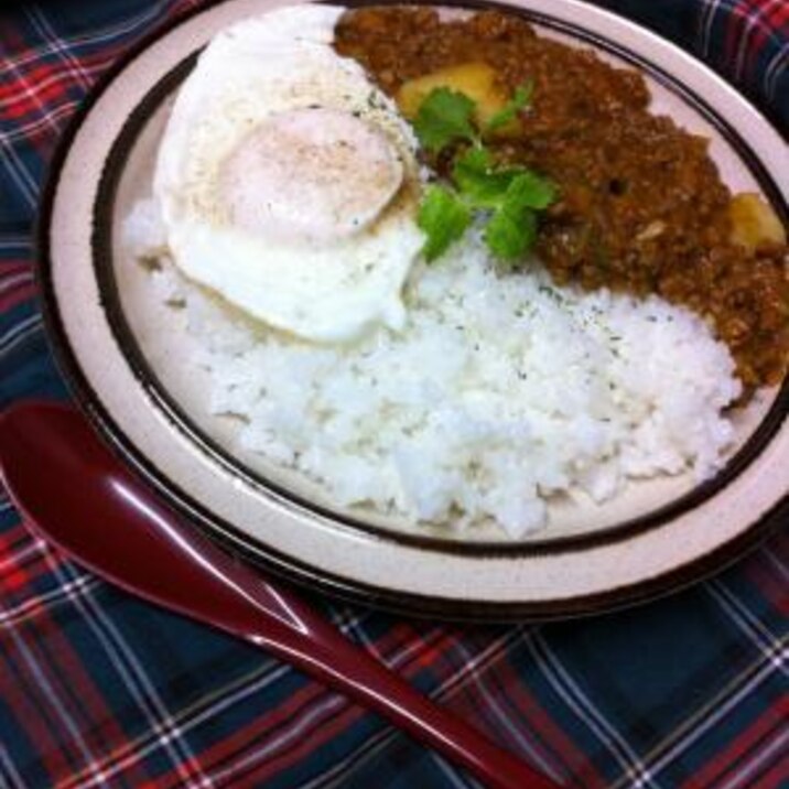 おうちでカフェめし♪キーマカレー